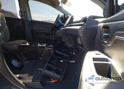 2021 Honda Odyssey Touring z USA, uszkodzony, nr VIN 5FNRL6H81MB039764